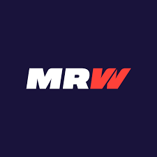 Logotipo MRV en letras blancas sobre fondo morado oscuro, con diseño minimalista y tipografía en negrita.
